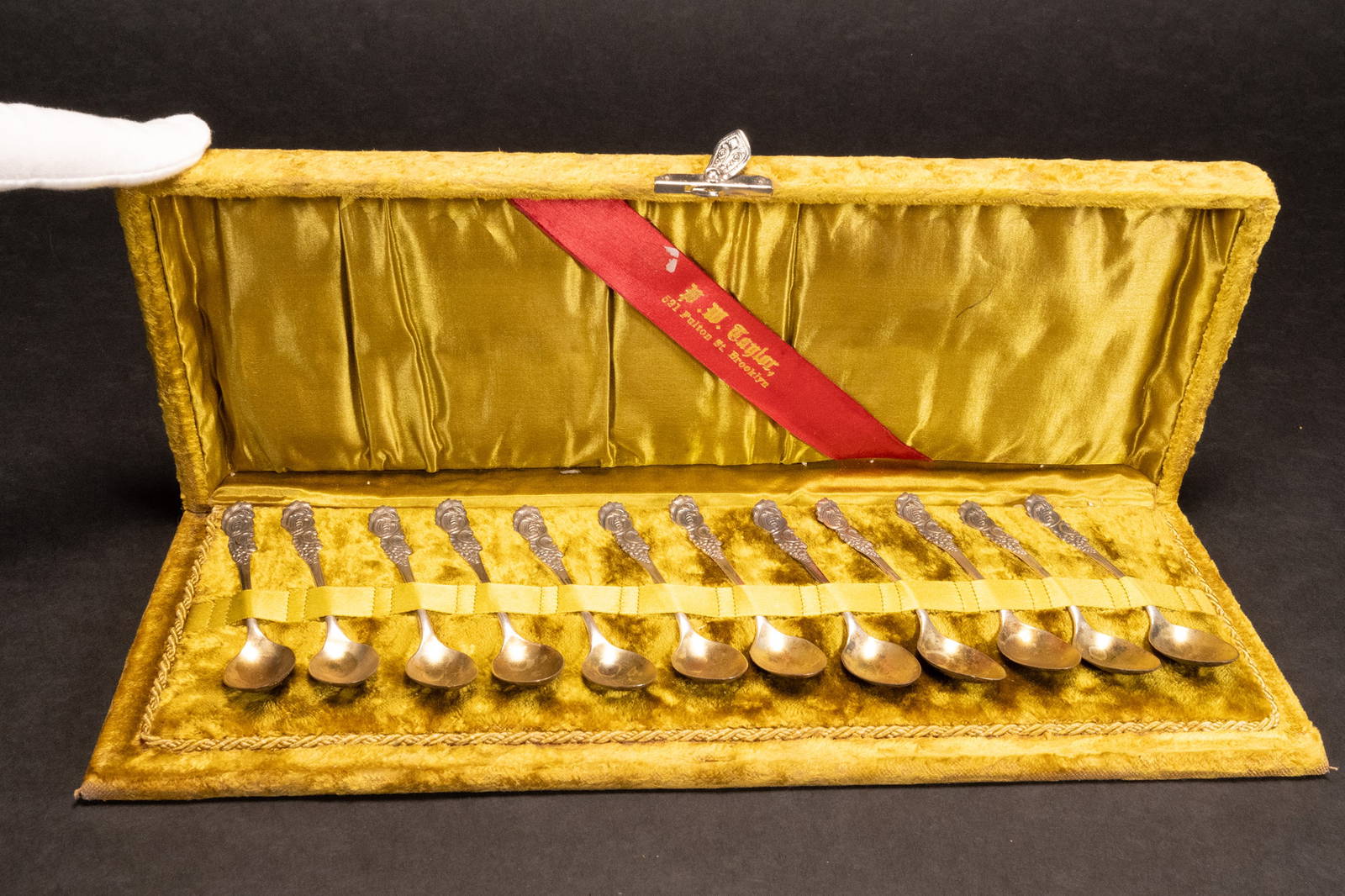 Sterling Silver Spoon Set In Presentation Case Auction