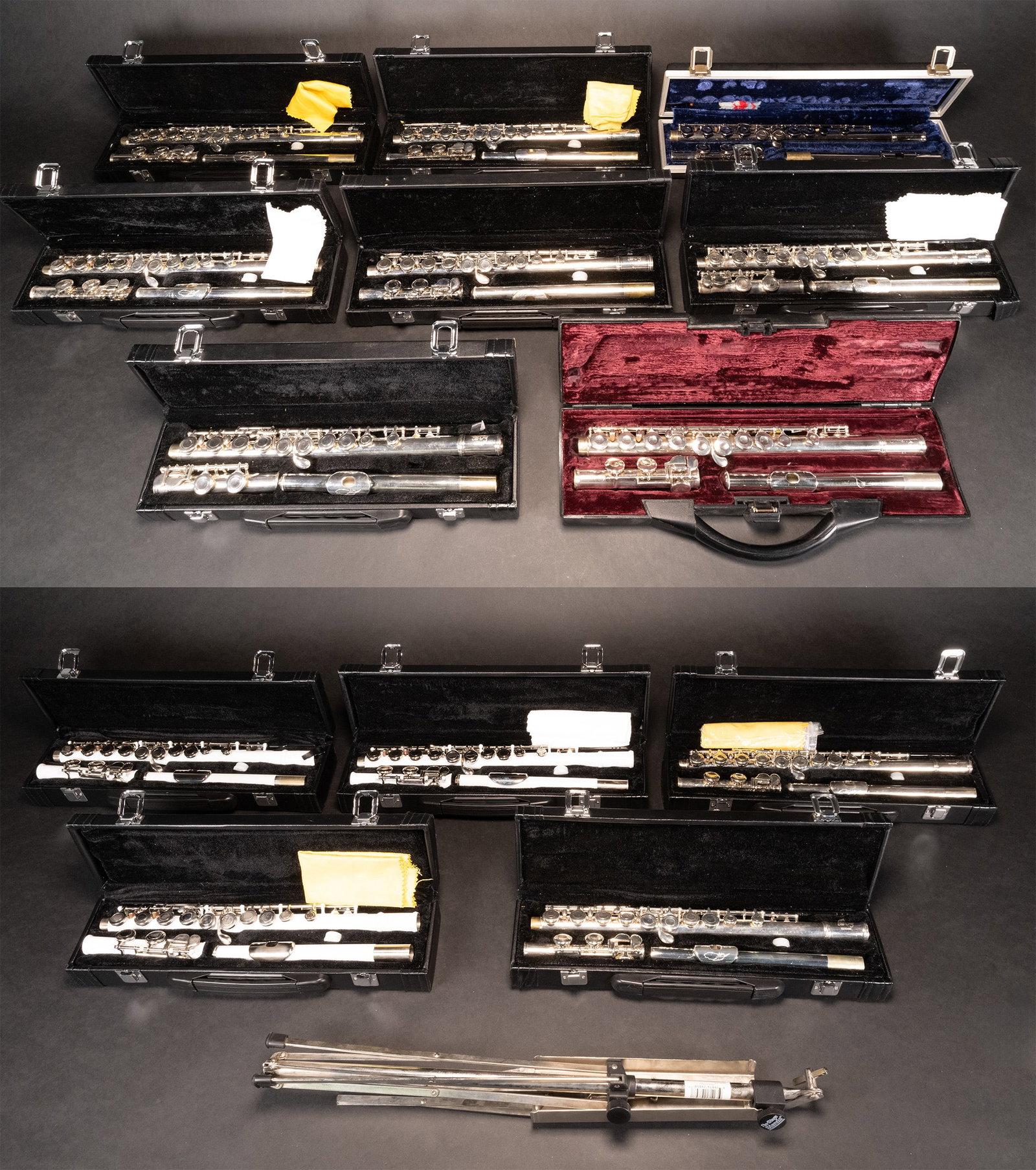 Assorted Profesional Concert Flute & Music Stand Lot: Assorted Profesional Concert Flutes and Music Stand Lot of 14 Musical Instruments in this Lot Comprising: 1x WT Armstrong Elkhart-Ind Serial nr 104R3224 In case 1x On-Stage SM7122BB Compact Folding Sh