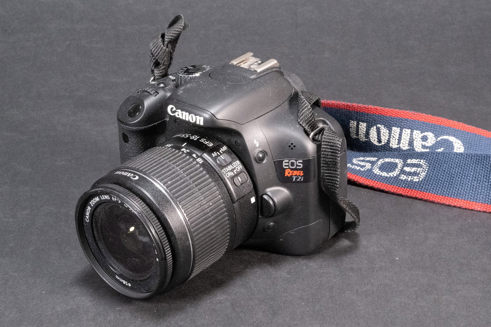 Canon EOS T2i Digital Picture/Video Camera w/ Zoom Lens: Canon EOS T2i Digital Picture/Video Camera With Zoom Lens 18.0 MP maximum resolution, this camera offers crisp and clear image quality in every shot. The camera comes in a sleek black color and includ