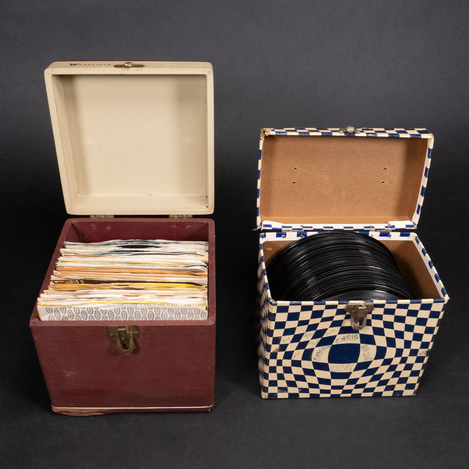 Lot of 45" Records 50,s-70's With Record Cases: Lot of 45" Records 50,s-70's With Record CasesThe Animals, Hermans Hermits Johnny Rivers The Supremes The Kinks The Beatles Jan And Dean Jay and The Americans Dave Clark 5 Beach Boys The Four Seasons