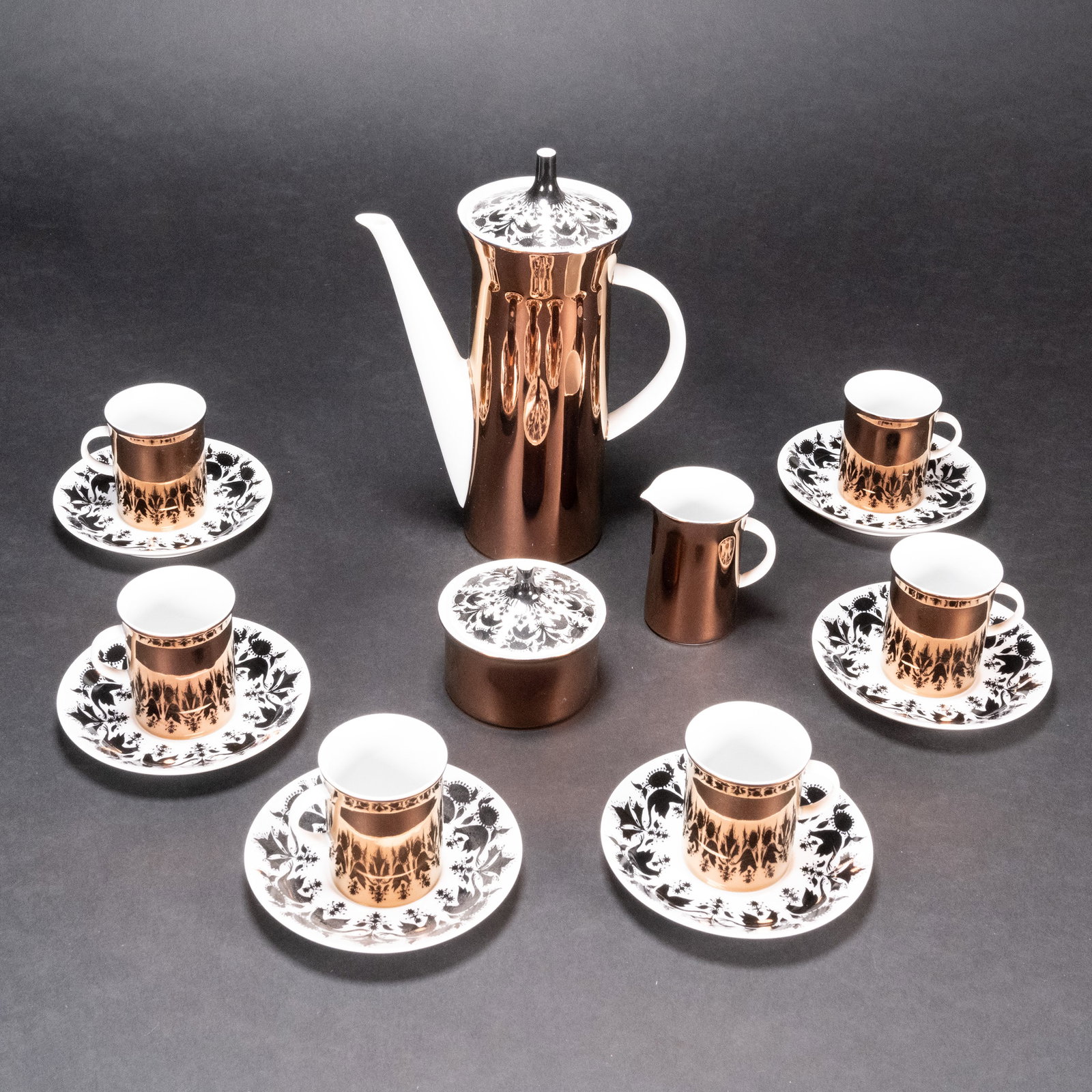 Bjørn Wiinblad for Rosenthal Complete Berlin Hilton Coffee Service for Six: 1980's Bjørn Wiinblad for Rosenthal Complete Berlin Hilton Coffee Tea Service for 6 People Consisting of Six Coffee Cups with Saucers Coffee Pot and Sugar / Cream set Cups: 6.5 x 5.5 cm Saucers: 12 c