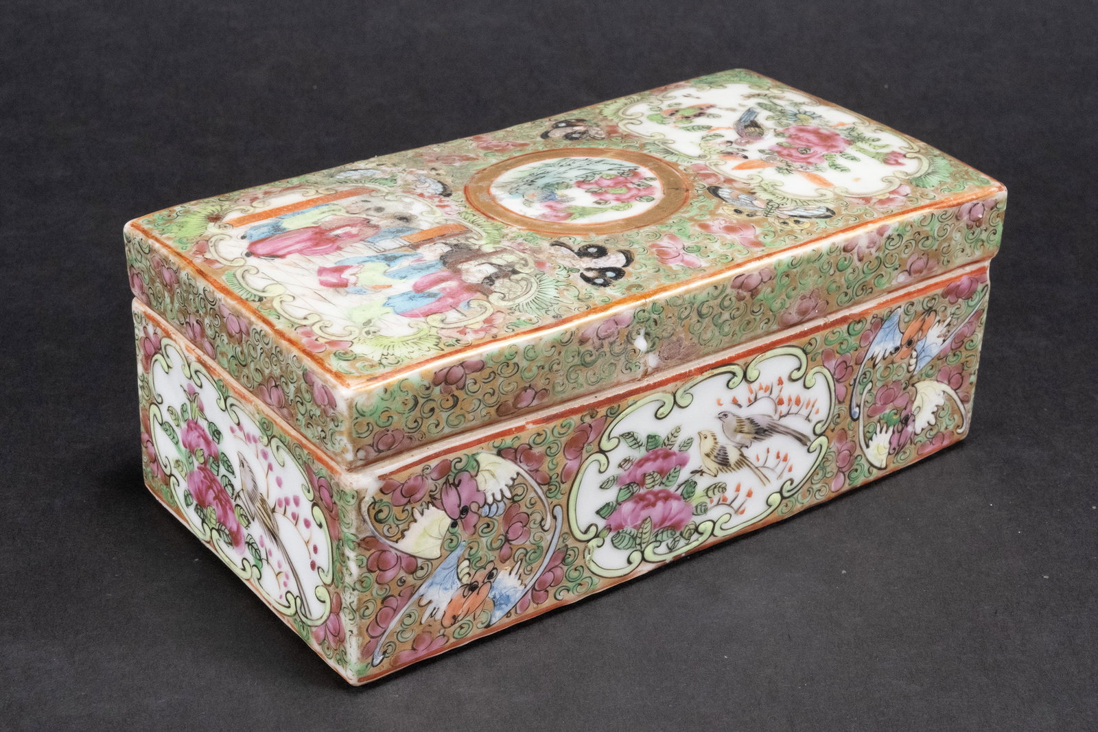 19th c. Chinese Canton Famille Rose Porcelain Vanity Box (1 of 5)
