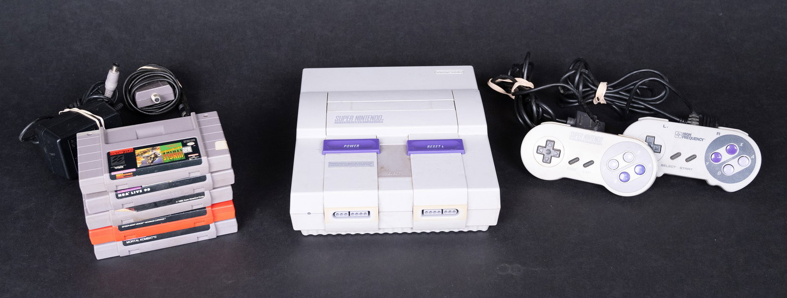 1990s SNES Super Nintendo System Console Bundle (1 of 13)