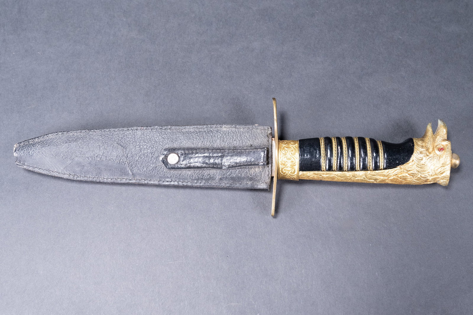 WWII Italian Fascist Youth Dagger (1 of 9)