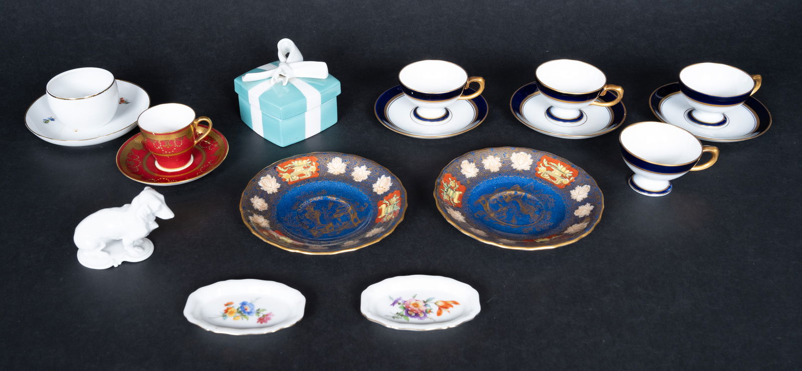 Porcelain Tableware Barware Collection Group Lot Tiffany & Co. Rosenthal etc: Ceramic Tableware Barware Collections Grouping Group Lot (2) Tiffany Copeland Spode Macaw R6884 Tea Cup Saucers Blue Gold Center depicts a Macaw ( Parrot) on a Perch Next To Several Large Floral Vases