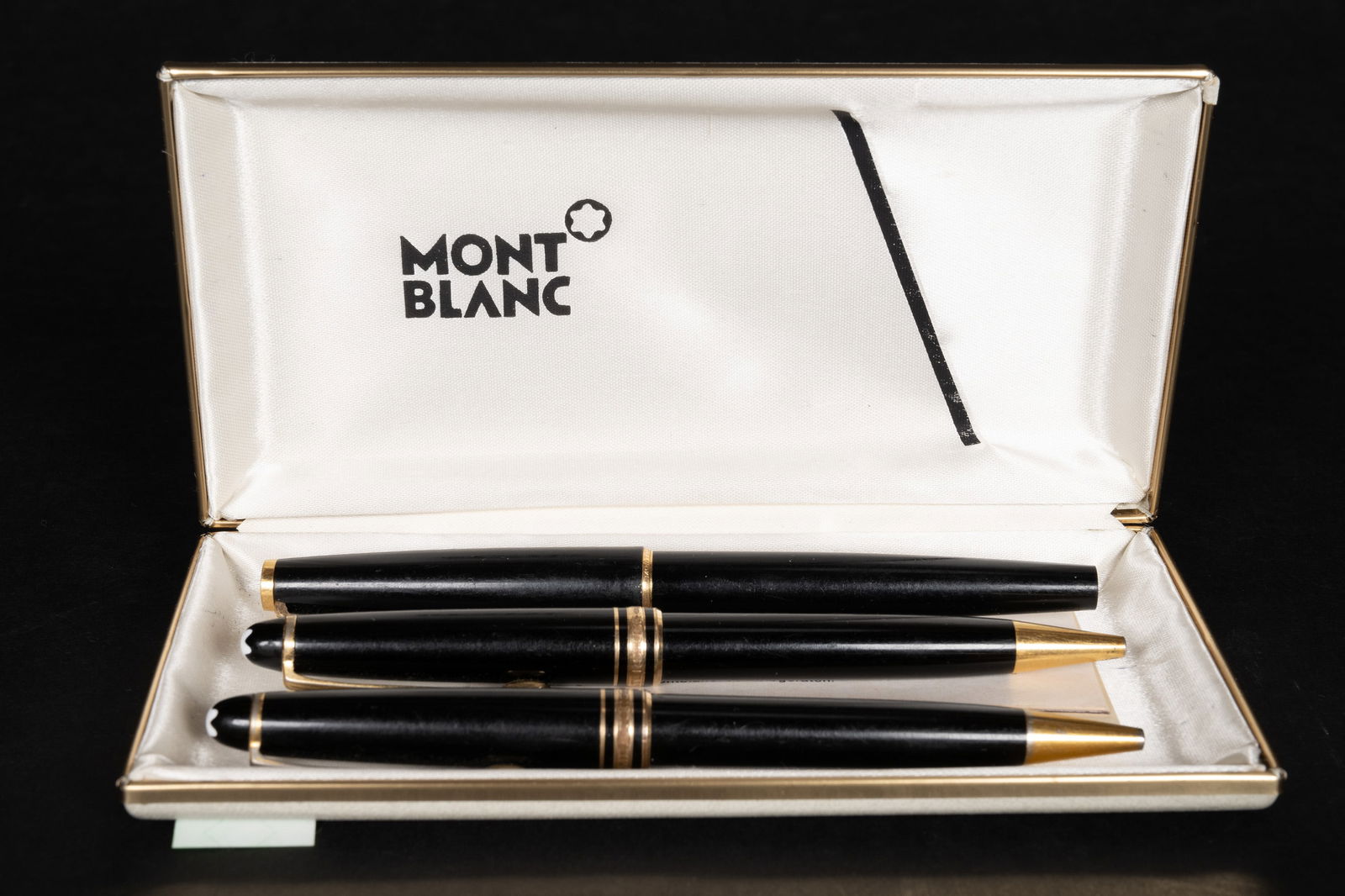 Montblanc Fountain Pen Collection Group Lot Writing Instruments (1 of 8)