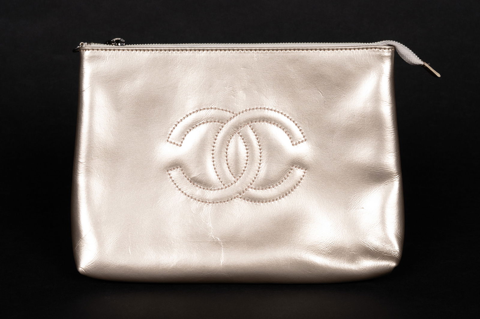 Chanel Leather Handbag (1 of 6)