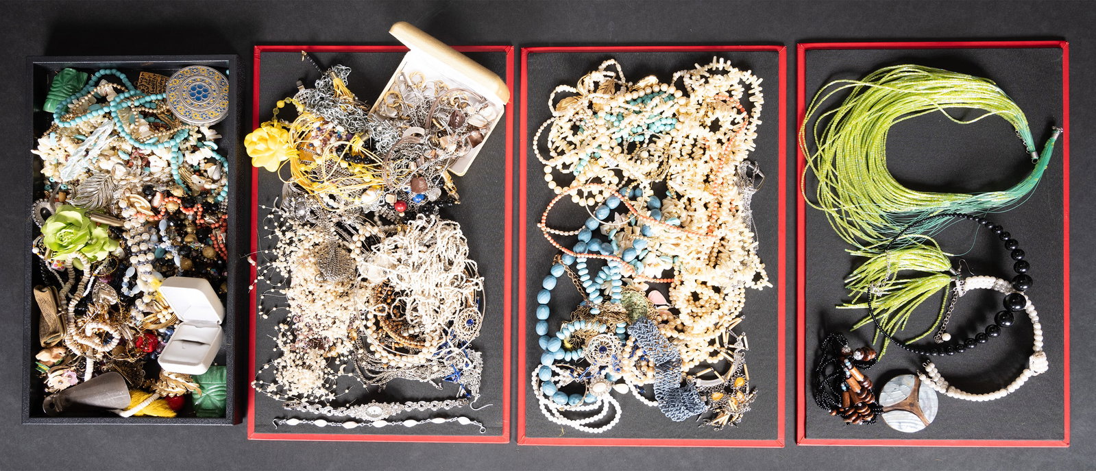 Large Unsearched Costume Jewelry Lot: Large Costume Jewelry Unsearched Lot May Comprising Necklaces Bracelets Rings Pins Brooches Earrings and More Some Items May Need Repair While Some Will Not We Cannot Answer Questions Pertaining to a 