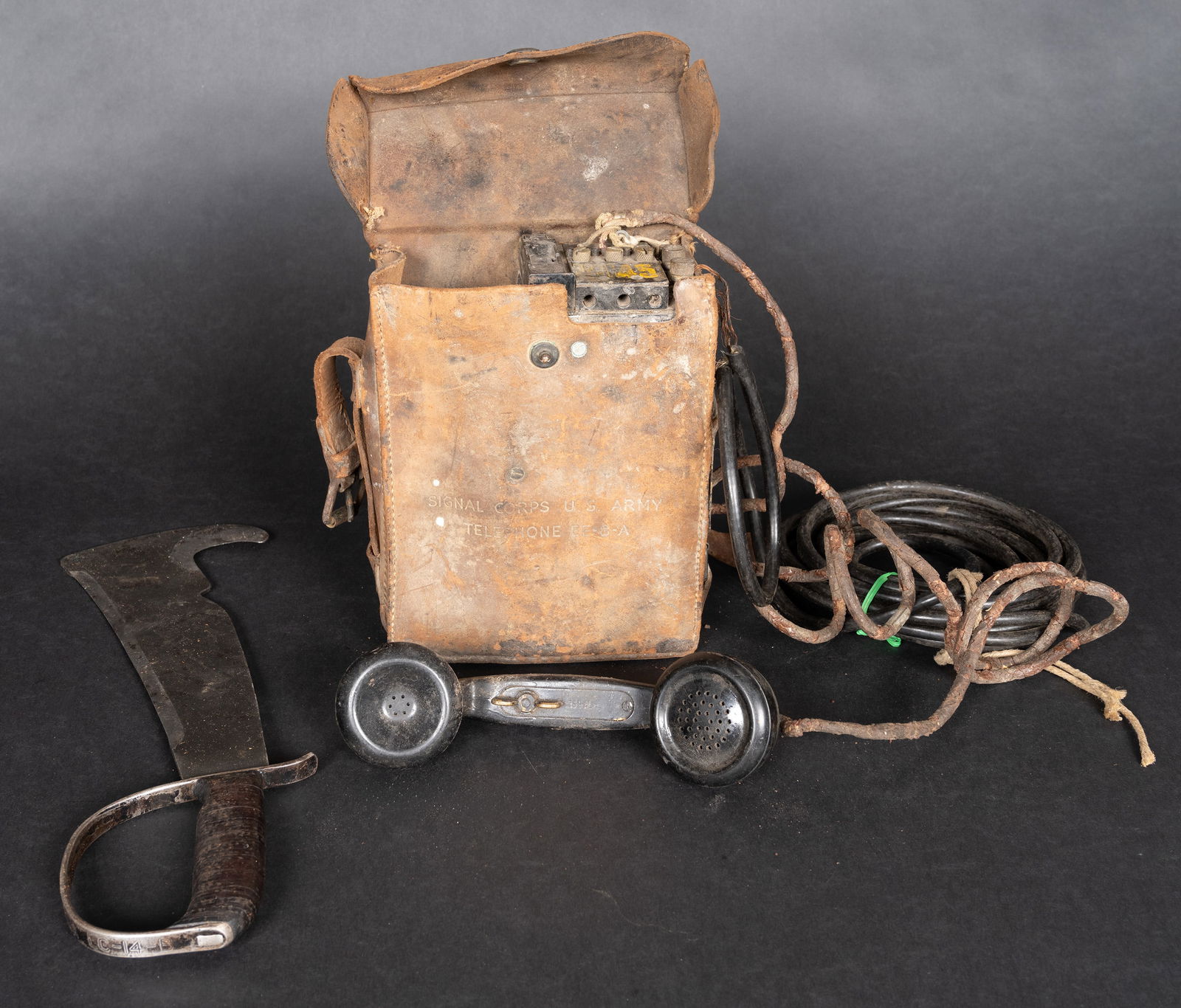 WWII US Army Signal Corps EE-8 Fileld Phone & Woodmans Pal (1 of 7)