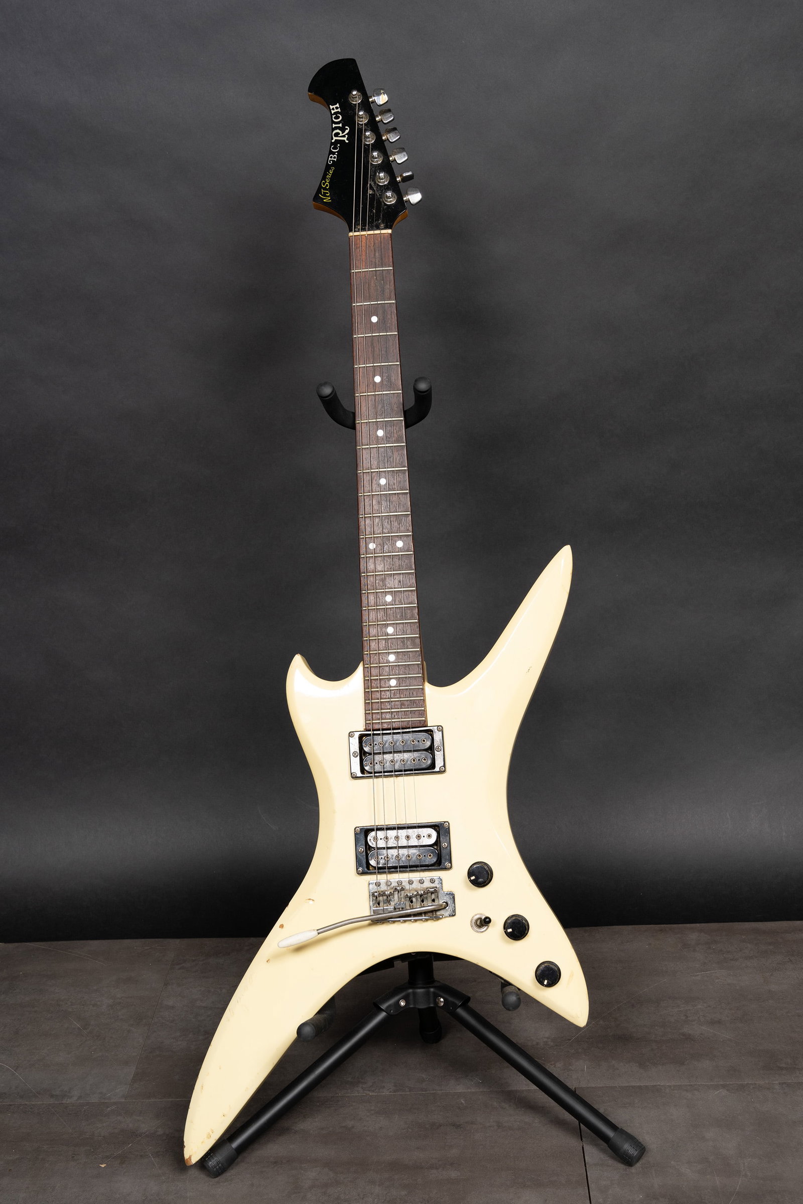 BC Rich NJ Series Legacy Style 6 String Electric Guitar (1 of 8)