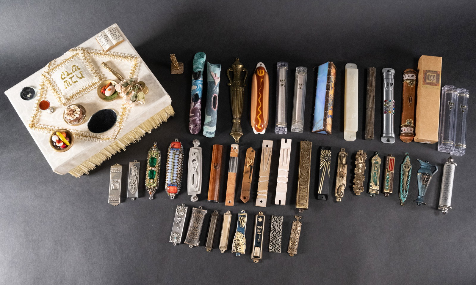 Judaic Vintage Assorted Mezuzahs Collection 41 Pieces M Kupietzky Etc In Trinket Box (1 of 12)