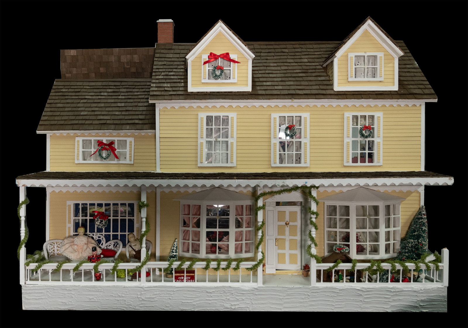 Large Colonial Dollhouse Fully Furnished & Electrified (1 of 10)