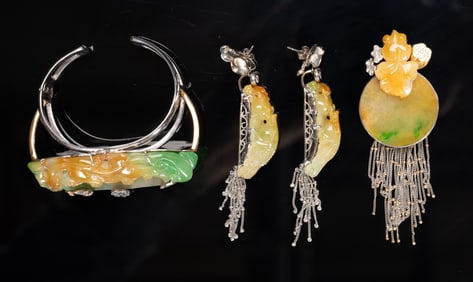 18K White Gold Type A Natural Jadeite Jade Li-Hong Jewelry Set