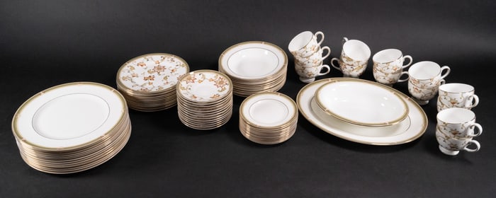 English Wedgwood "Oberon" Pattern China Dinnerware Service for 12 78Pcs