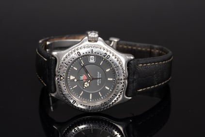 Vintage Tag Heuer 2000 Professional WI 1111 Sapphire Glass Mens Wristwatch