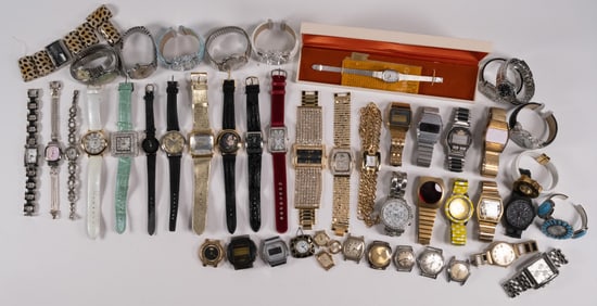 Large Vintage Wristwatch Lot