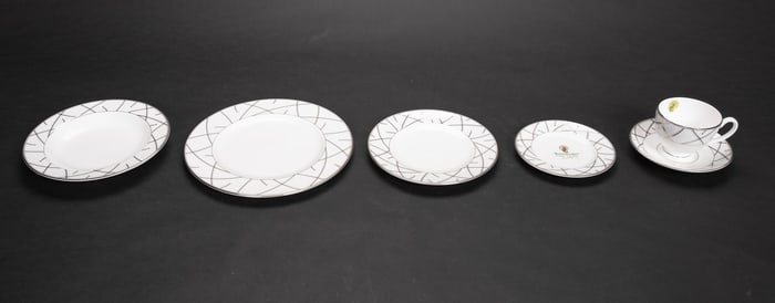 Waterford China "Merrill" Bold Platinum Design Service for 12 - 72pc