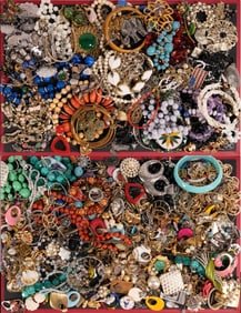 Unsearched Costume Jewelry Lot