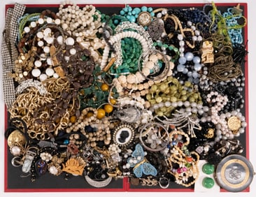 Unsearched Costume Jewelry Lot