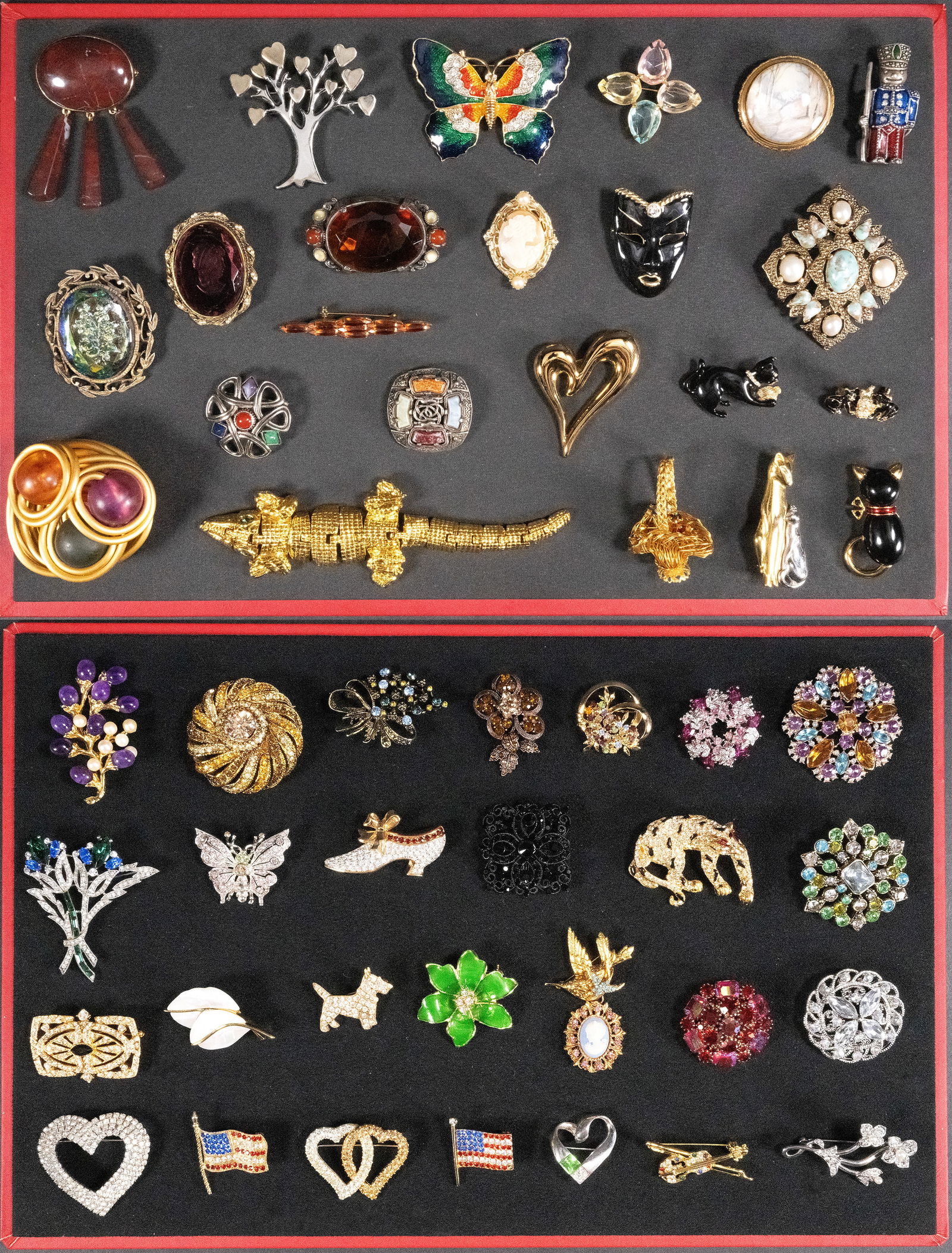 Costume Jewelry Brooch Collection Signed Over 50 Items (1 of 3)