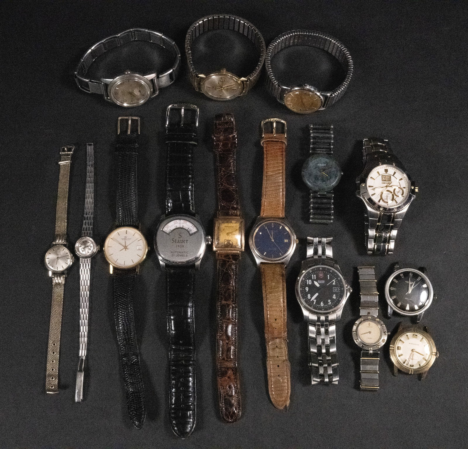 Vintage Wristwatch Lot 15Pcs (1 of 11)