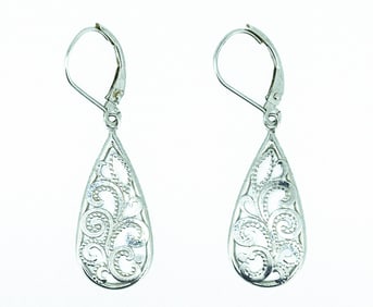14K White Gold Tear Drop Foliage Earrings Pair