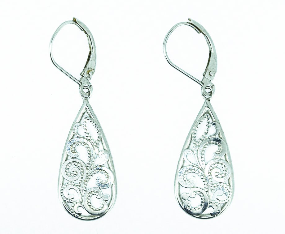 14K White Gold Tear Drop Foliage Earrings Pair (1 of 3)