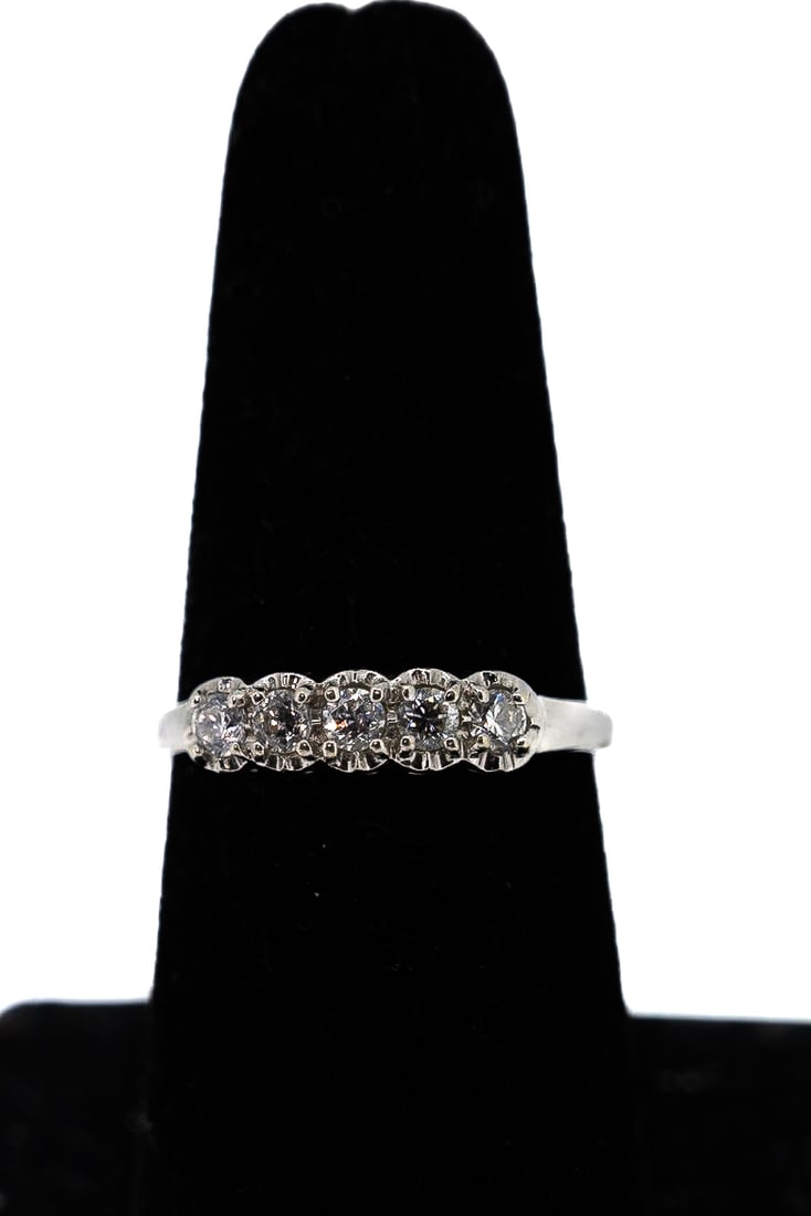 14K White Gold Ring (1 of 10)