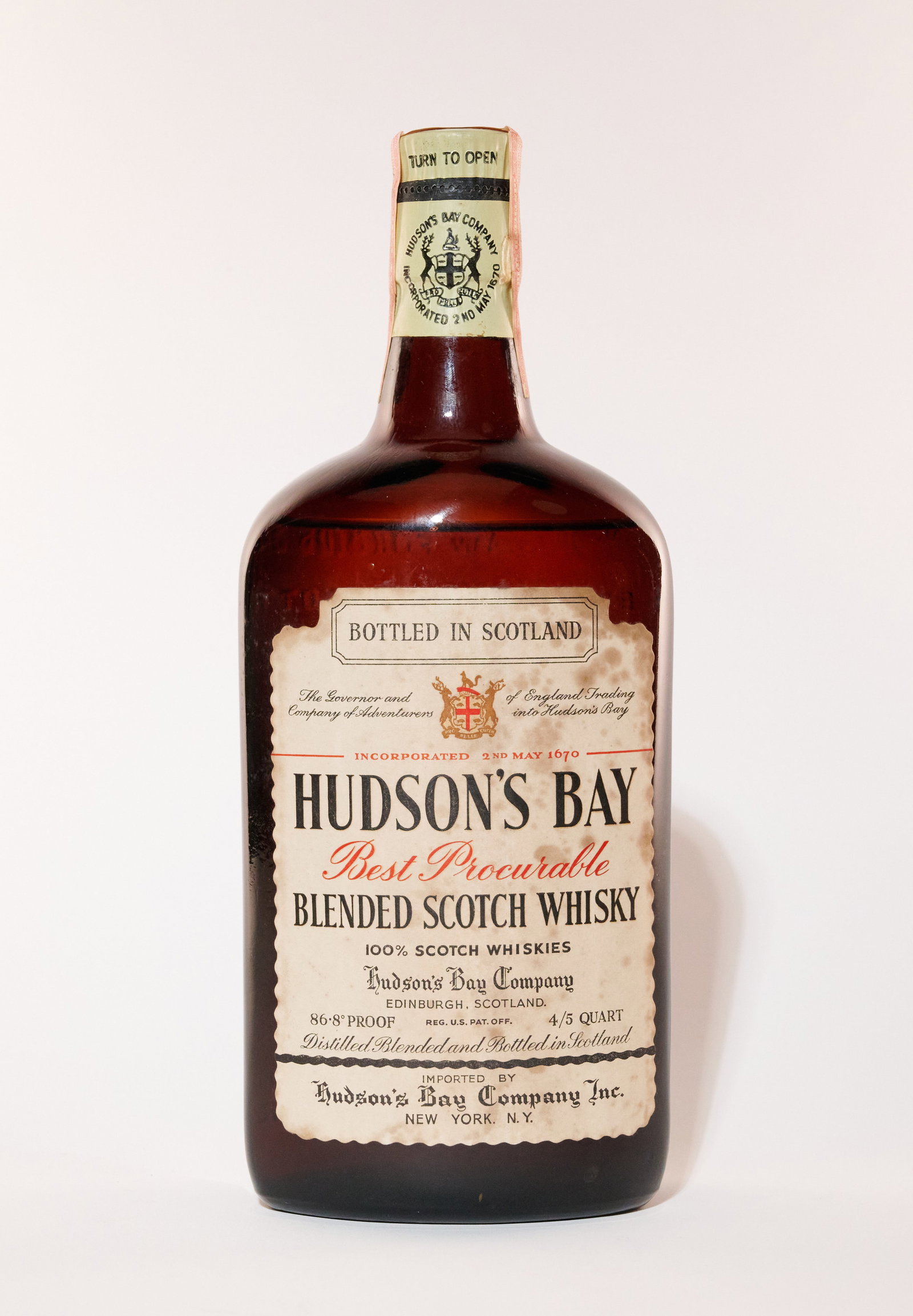 Hudson's Bay Blended Scotch Whisky: Hudson Bay Best Procurable Scotch Whisky 1960s 86.8 Proof 4/5 Quart Edinburgh, Scotland in Overall Good Condition Please look at Photos Closely liquor Out of a New York City Estate