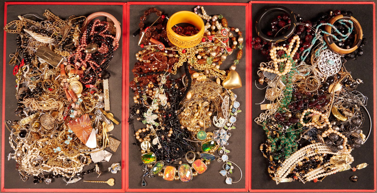 Unsearched Costume Jewelry Lot: Large Costume Jewelry Unsearched Lot May Comprising Necklaces Bracelets Bangles Rings Pins Brooches Earrings Cufflinks Women's Costume Belt's etc Some Items May Need Repair While Some Will Not We Cann