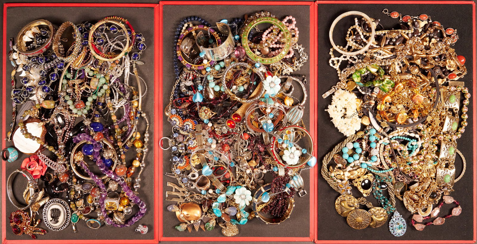 Unsearched Costume Jewelry Lot: Large Costume Jewelry Unsearched Lot May Comprising Necklaces Bracelets Bangles Rings Pins Brooches Earrings Cufflinks Women's Costume Belt's etc Some Items May Need Repair While Some Will Not We Cann