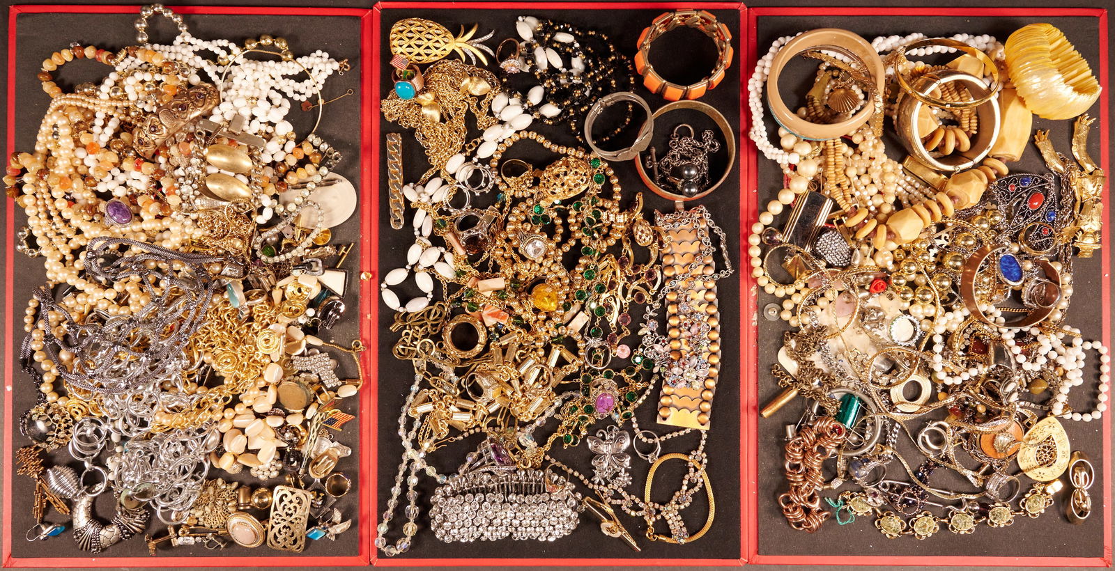 Unsearched Costume Jewelry Lot: Large Costume Jewelry Unsearched Lot May Comprising Necklaces Bracelets Bangles Rings Pins Brooches Earrings Cufflinks Women's Costume Belt's etc Some Items May Need Repair While Some Will Not We Cann