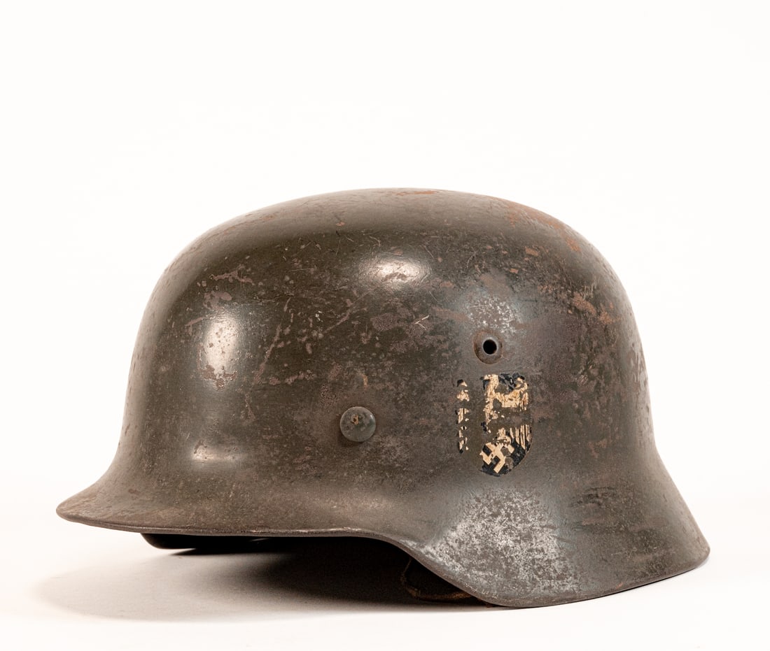 WWII German Luftwaffe M35 EF64 Helmet (1 of 13)