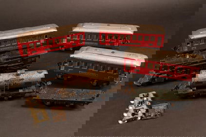 Lionel Dept Store 450 Red Passenger Cars & o Gauge Loco 675 Group Lot