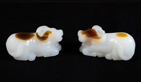 Chinese Late Ming Dynasty White Jade Cow Pair