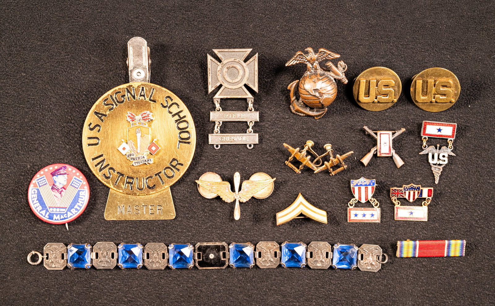 WWII Military Collection Group Lot Medal Order Insignia etc: WWII Militaria Medals Insignia Order Badge Collection US Marine Corps Hat Lapel Pin Screwback Eagle Globe Anchor Sterling Silver US Army Airforce Blue Glass With American Eagle Gripping Arrows on Ever