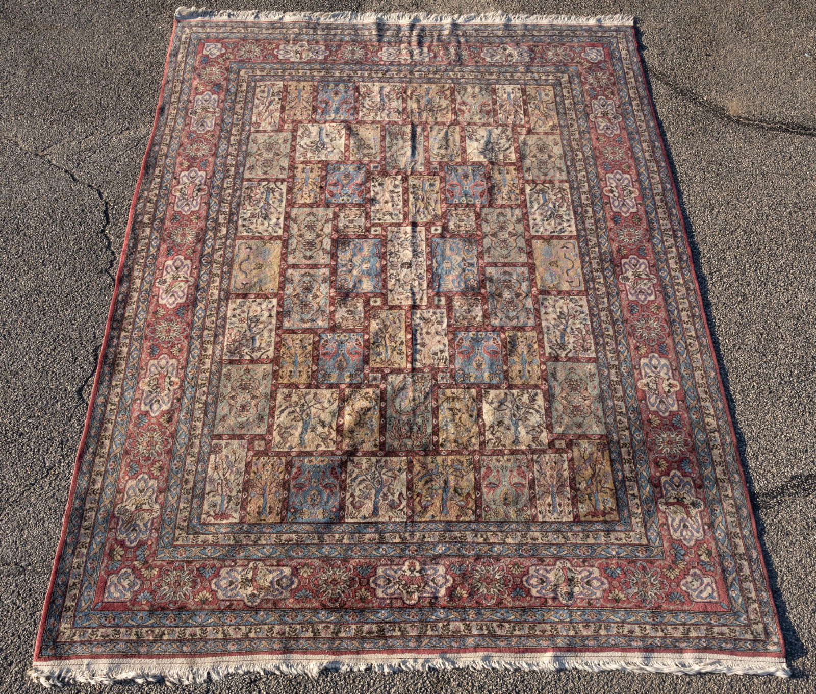 20th c Large Persian Bakhtiari Carpet 12'11" X 8'9" Feet (1 of 9)