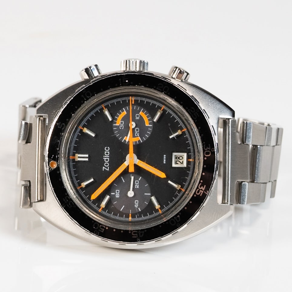 Vintage 1970's Zodiac Heuer Autavia Chronograph Wristwatch In Running Condition (1 of 11)