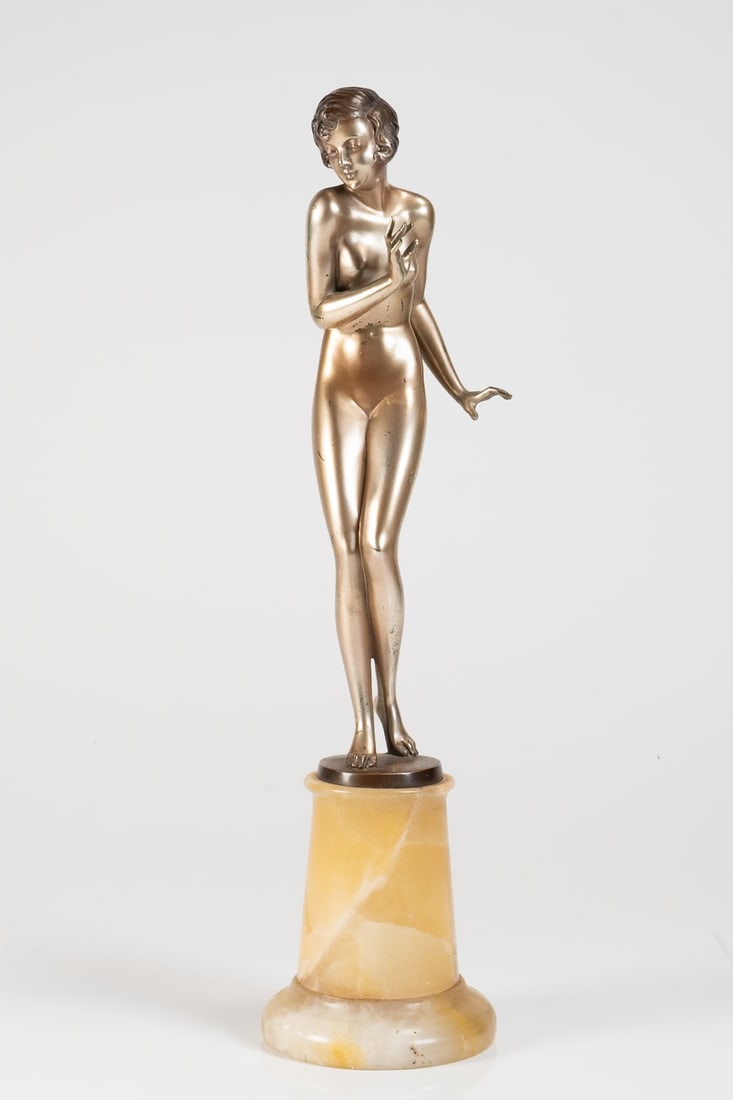 Joseph Lorenzl ( Austrian 1892-1950) Art Deco Cold Painted Bronze Nude Lady Sculpture: Joseph Lorenzl ( Austria 1892 - 1950 ) Art Deco Cold Painted Silver Patinated Bronze Nude Lady Sculpture Mounted to Onyx Base Approx: 13 3/8"H 2 7/8"L 1 1/2"W In Overall Good Condition Please look at
