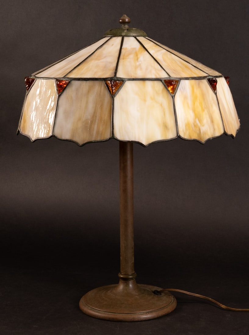 Art & Craft Carmel Slag Glass Table Lamp