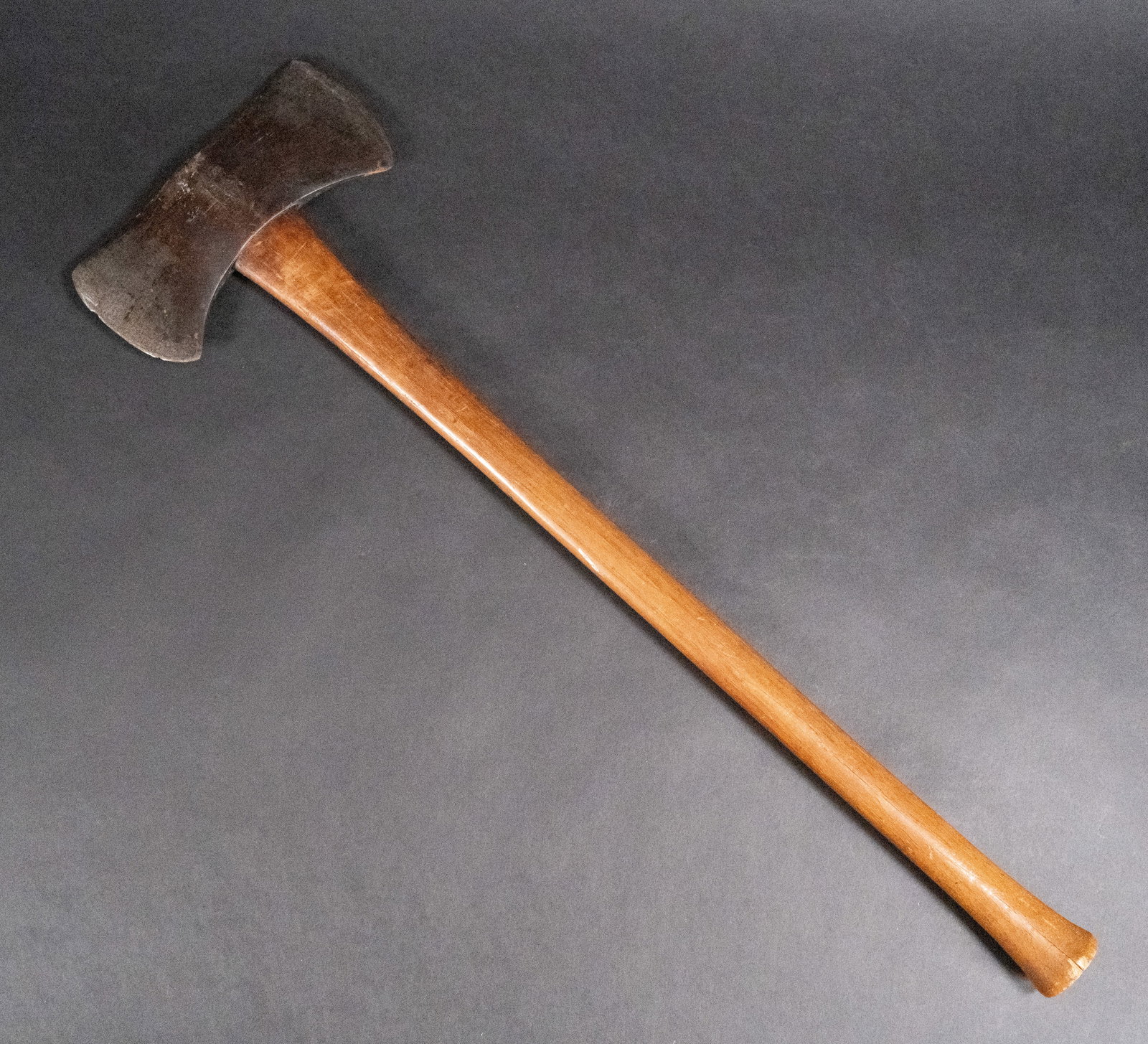 Marble's Double-Bladed Camp Axe Model No. 2 (1 of 7)