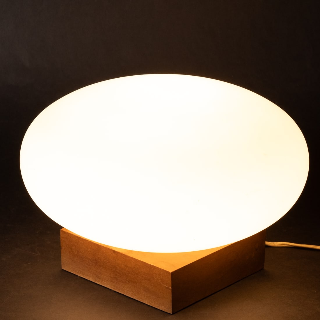 Laurel Lamp Co Mid Century  Walnut Mushroom Lamp (1 of 7)