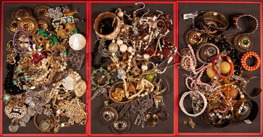 Unsearched Costume Jewelry Lot