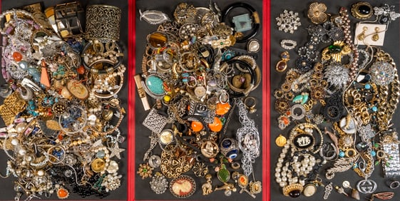 Large Unsearched Costume Jewelry Lot