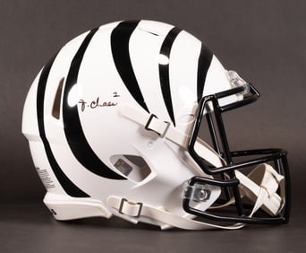 Ja'Marr Chase Cincinnati Bengals Autographed Helmet Certified