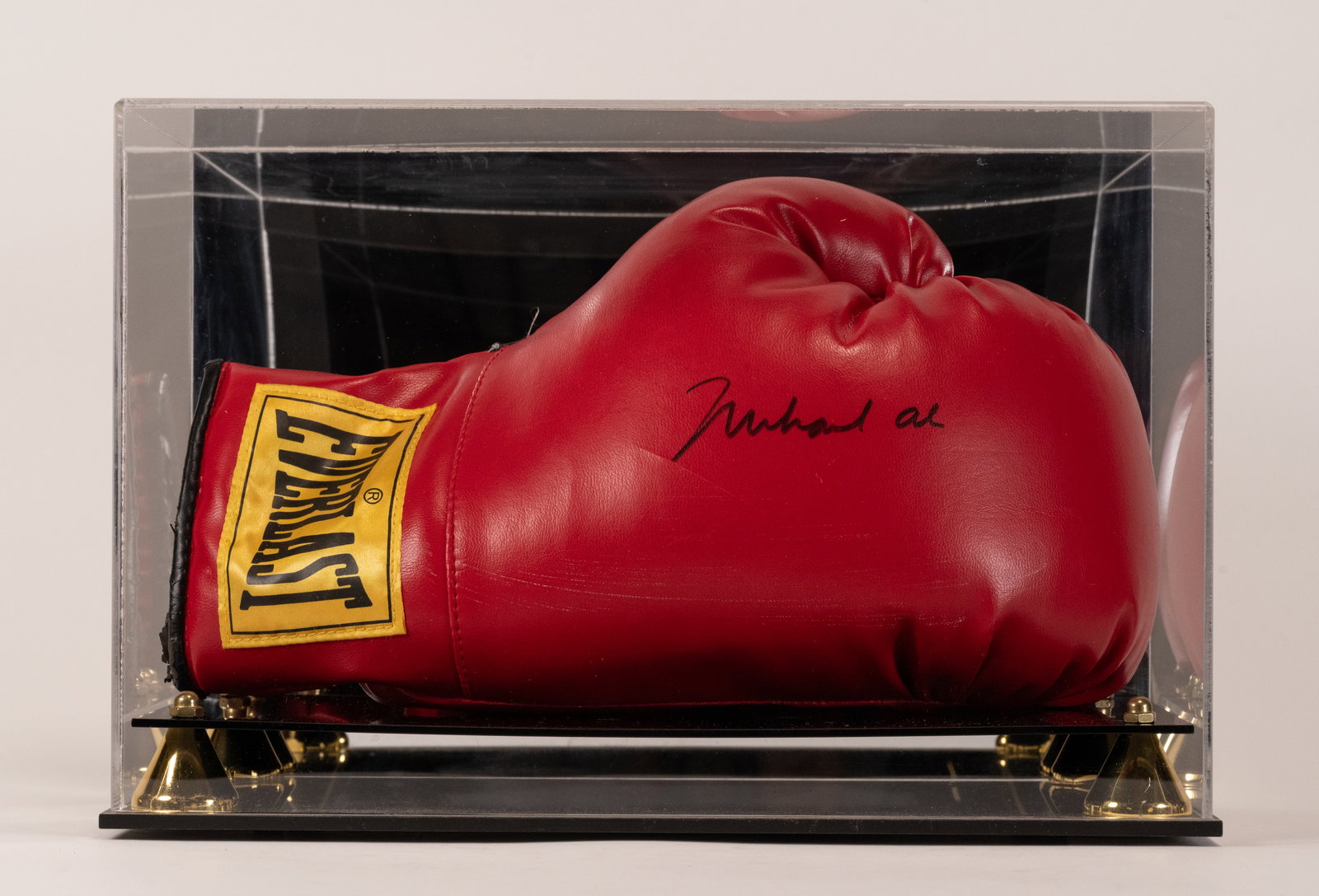 Muhammad Ali Autographed Boxing Glove in Display (1 of 9)