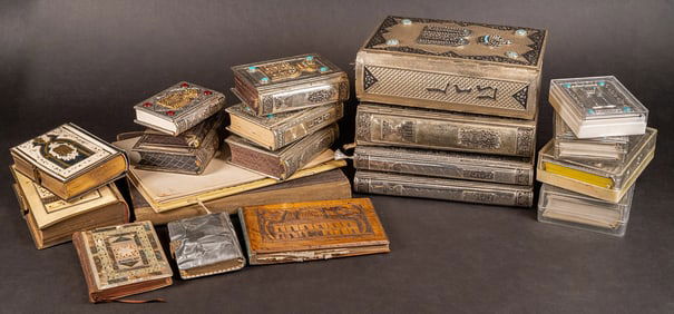 19th-20th C Judaica Book Collection Siddur Avodat Haggadah Bible Prayer Books Szyk Friedlander Etc