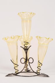 Victorian Opalescent Vasseline Art Glass 4 Lillies Epergne