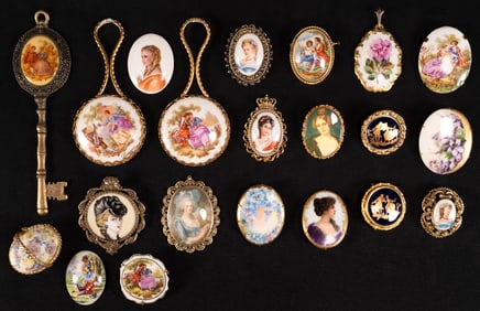 Porcelain Victorian Brooches Pendants Plaques Hand Mirrors Etc Collection Limoges Rosenthaal 21Pcs