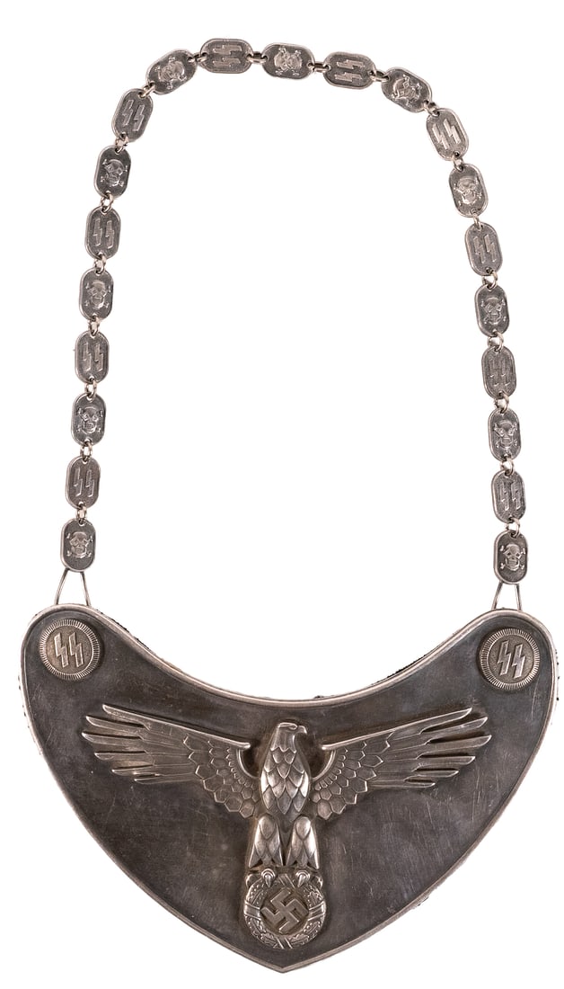 WWII German Waffen SS Gorget w/ Chain RZM: WW2 Nazi Germany Waffen SS Gorget with Chain RZM Eagle to the Center With SS Runes to The Top Left and Right. Black Felt Backings With Three Hooks, With One Marked "RZM M1/128". The Chain Has SS and T